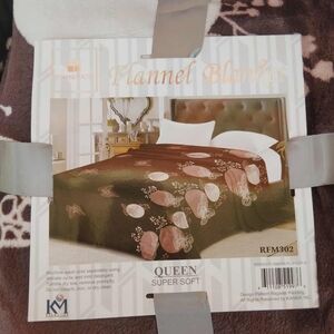 Flannel Blanket - Queen, Green and Pink